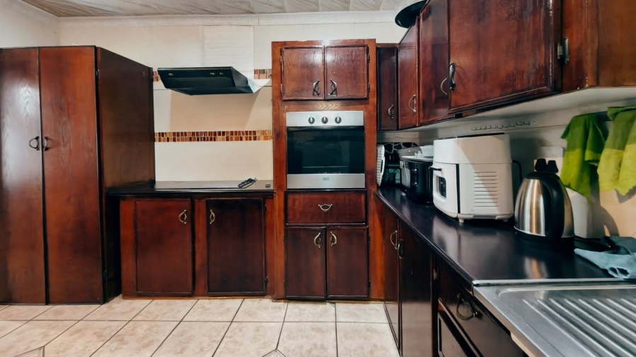 3 Bedroom Property for Sale in Miederpark North West